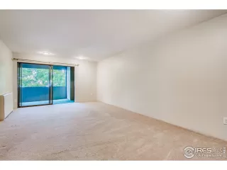 Photo #6: 947887 Listing