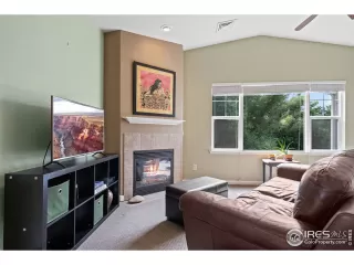 Photo #6: 947894 Listing