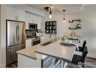 Photo #6: 947909 Listing 