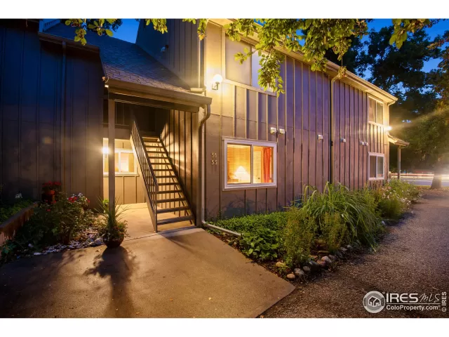 MLS: 947974 Condo For Sale