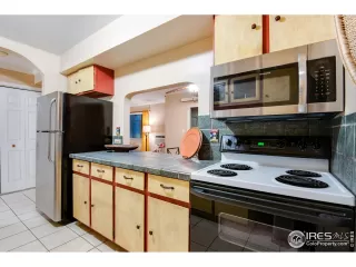 Photo #4: 947974 Listing