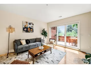 Photo #1: 948058 Listing