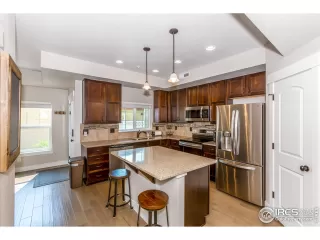 Photo #6: 948081 Listing