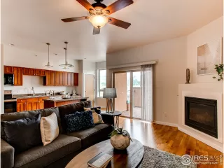 Photo #5: 948155 Listing 