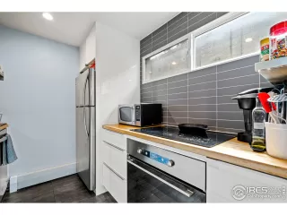 Photo #5: 948156 Listing