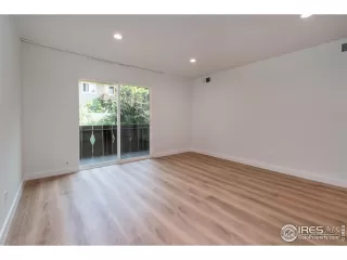 Photo #6: 948160 Listing 