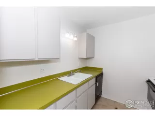 Photo #2: 948181 Listing