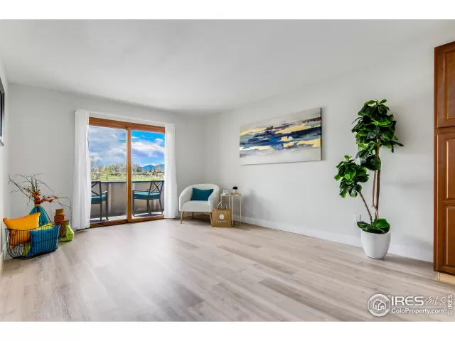 MLS: 948196 Condo For Sale