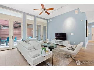 Photo #1: 948236 Listing