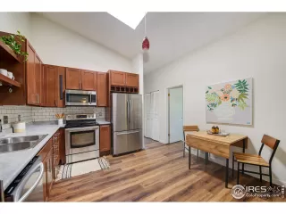 Photo #4: 948349 Listing 