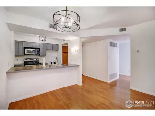 Photo #6: 948368 Listing