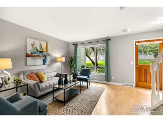 Photo #4: 948375 Listing 