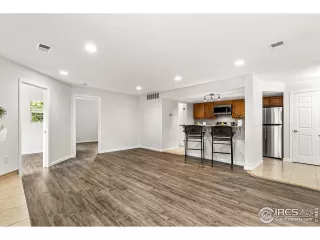 Photo #3: 948426 Listing