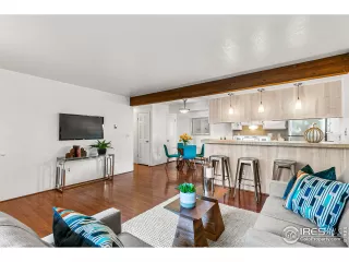 Photo #4: 948468 Listing