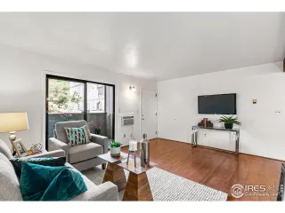 Photo #5: 948468 Listing