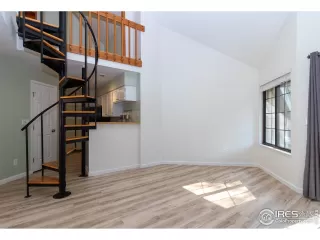 Photo #4: 948472 Listing