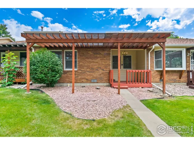 MLS: 948473 Condo For Sale