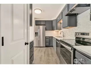 Photo #5: 948473 Listing