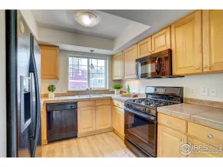 Photo #6: 948505 Listing