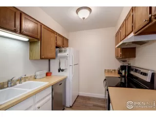 Photo #5: 948523 Listing