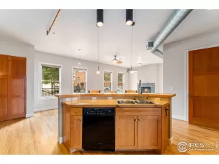 Photo #6: 948532 Listing