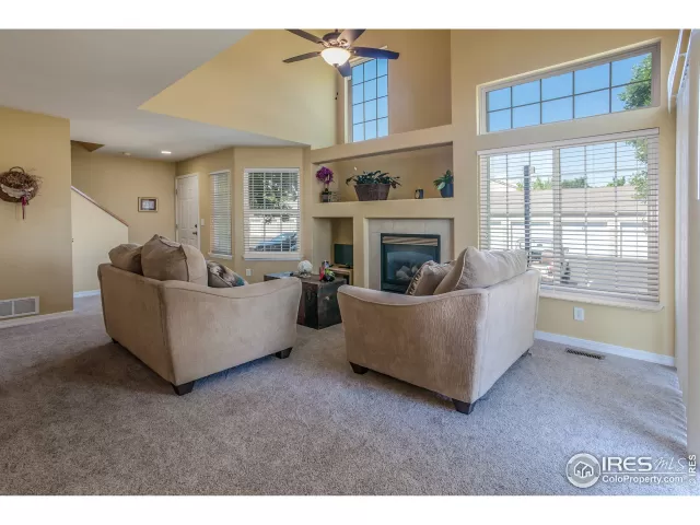 MLS: 948557 Condo For Sale