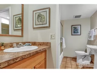 Photo #4: 948558 Listing