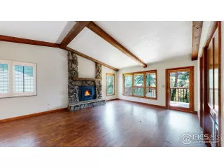 Photo #3: 948561 Listing