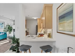 Photo #4: 948632 Listing