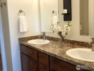 Photo #6: 948662 Listing 