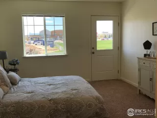 Photo #5: 948663 Listing 