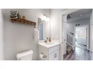 Photo #4: 948767 Listing