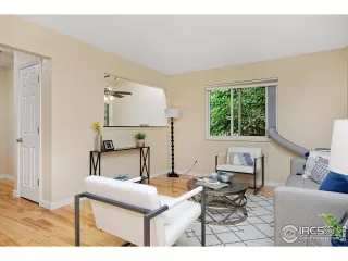 Photo #2: 948833 Listing