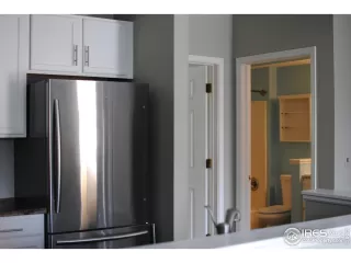 Photo #4: 948840 Listing