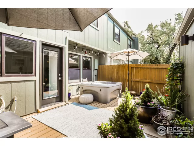 MLS: 948854 Condo For Sale