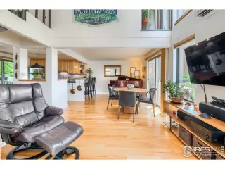 Photo #2: 948879 Listing