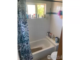 Photo #4: 948937 Listing