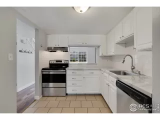 Photo #3: 949081 Listing