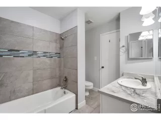 Photo #5: 949081 Listing