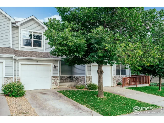 MLS: 949116 Condo For Sale