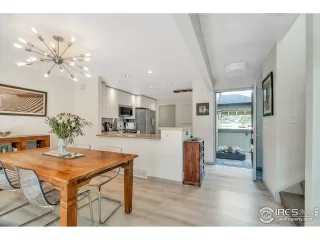 Photo #6: 949127 Listing 