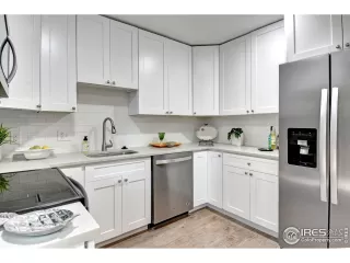 Photo #5: 949149 Listing 