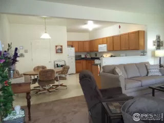 Photo #5: 949180 Listing