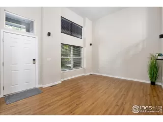 Photo #3: 949185 Listing