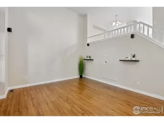 Photo #4: 949185 Listing