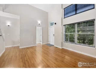 Photo #5: 949185 Listing