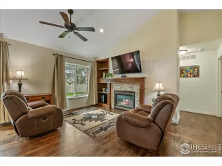 Photo #4: 949190 Listing