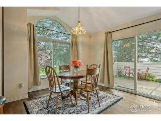 Photo #5: 949190 Listing