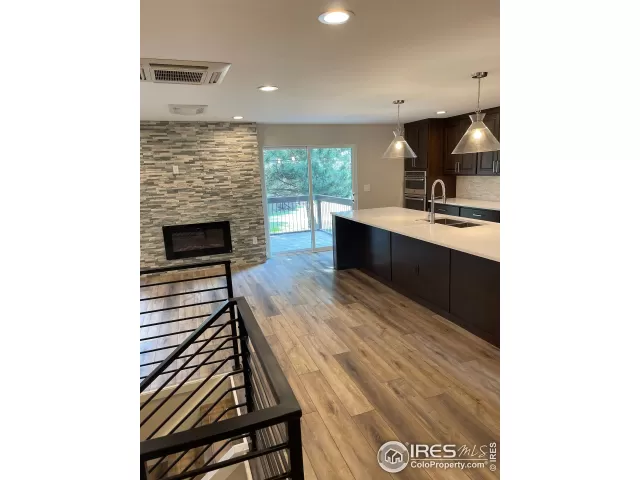 MLS: 949195 Condo For Sale