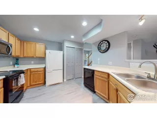 Photo #6: 949230 Listing